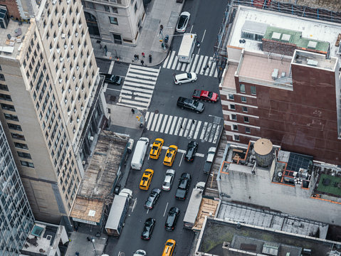 Luftbild von Straßenkreuzung in New York