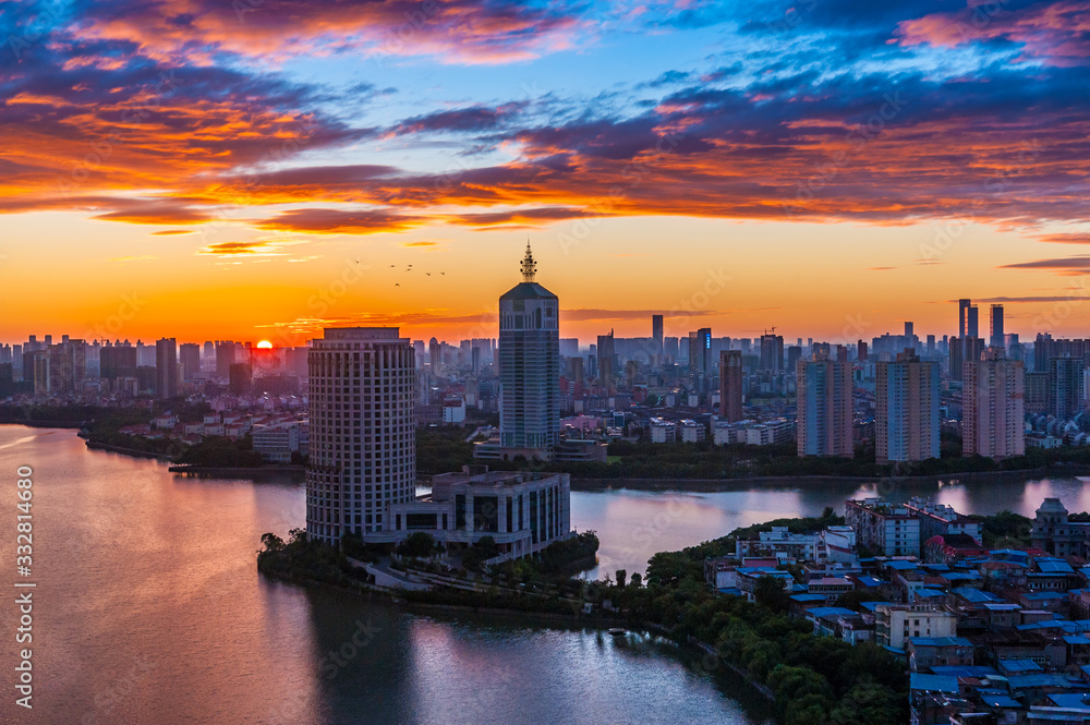 Wall mural skyline at sunset