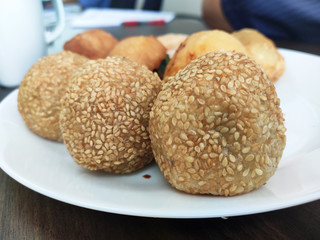 Selective focused on Malaysian traditional cakes are placed in a white plate.