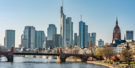 Frankfurt Skyline Panorama Stadtansicht Hochhäuser 