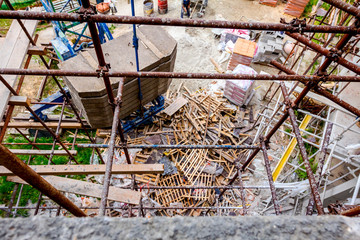 Concrete ballast weight for a tower crane, counterweight