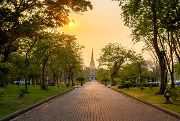 Golden pagoda containing sacred objects inside Buddhists come to worship Can also be used a exerciselocated at Phutthamonthon Sai 4, Nakhon Pathom, Thai
