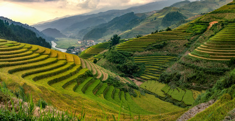 Fototapeta na wymiar Beautiful Rice Terraces, South East Asia,Yenbai,Vietnam..