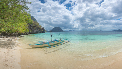 Obraz na płótnie Canvas Coastal Scenery of El Nido, Palawan Island, The Philippines, a Popular Tourism Destination for Summer Vacation in Southeast Asia, with Tropical Climate and Beautiful Landscape.