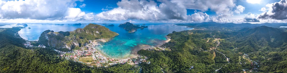 Foto op Aluminium Coastal Scenery of El Nido, Palawan Island, The Philippines, a Popular Tourism Destination for Summer Vacation in Southeast Asia, with Tropical Climate and Beautiful Landscape. © DreamArchitect