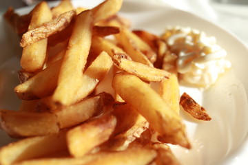 french fries with mayonnaise