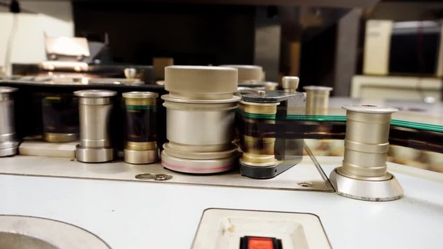 A synchronize for film assembly processing.Film Movie production tools.Audio video industrial film synchronizer for movie post production .