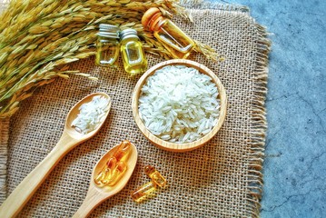 Rice bran oil capsules containing gamma oryzanol, concentrated 6 times more antioxidant than vitamin E, adjust the skin to look younger. Helps to balance hormones. Helps the blood flow better.