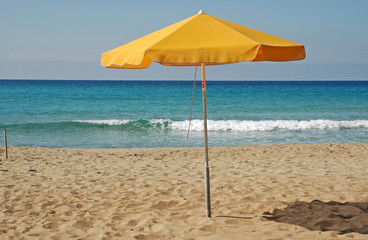 Sonnenschirm am Strand