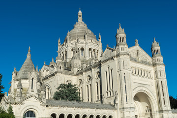 Fototapeta premium Basilika Sainte-Thérèse in Lisieux