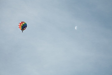 Hot air ballon with moon