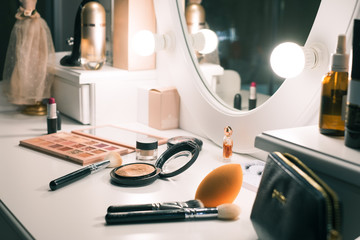 Bedroom Make up Desk