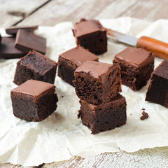 Vegan chocolate brownie - 332993816
