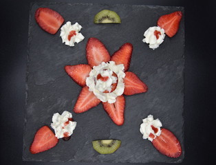 Obraz na płótnie Canvas fraises chantilly