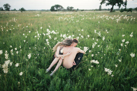 true freedom of young travelers