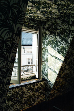 Open window, Paris