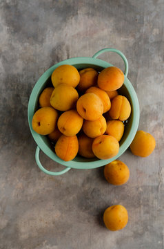 apricot
