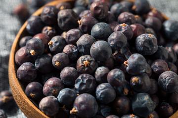 Raw Purple Organic Juniper Berries