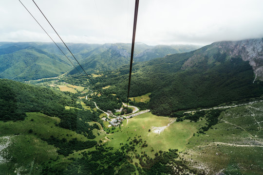 Cable car of Fuente D&Egrave;, in Picos de Europa, Spain