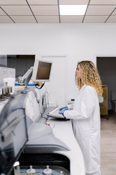 Nurse working in a hospital