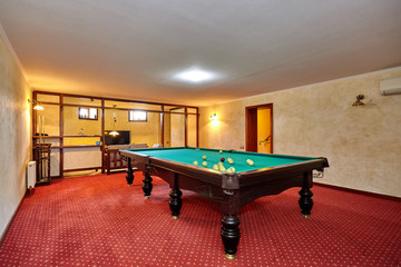 billiard room