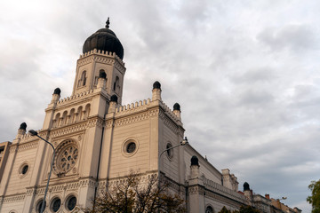Fototapeta na wymiar Synagogue in Kecskemet, Hungary