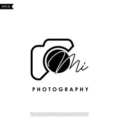 Initial Letter MI with camera. Logo photography simple luxury vector.