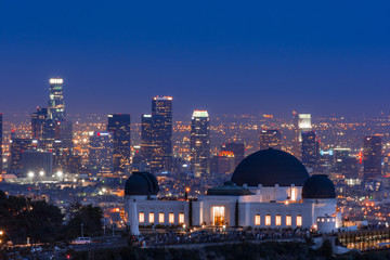 Obraz premium Griffith Observatory and the LA Skyline