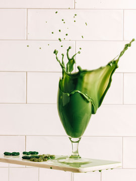 Green Milk Splash