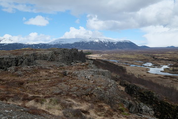 大地の裂け目。世界遺産シンクヴェトリル国立公園。Continental Lift or Valley between the mid atlantic ridge, Thingvellir national park, Iceland