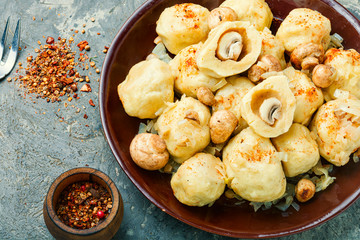 Lazy dumplings with mushrooms.