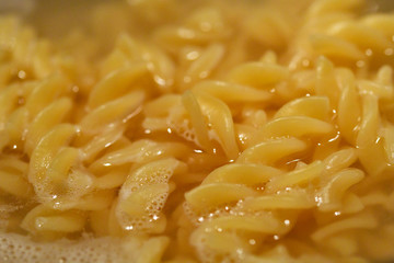 Spiral Nudeln kochen