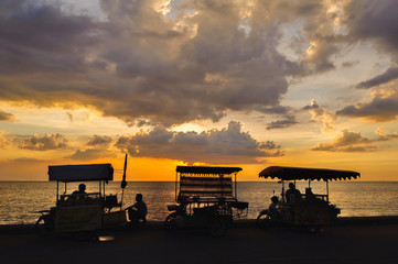 Fototapeta na wymiar Sunset Jomtien Beach, Pattaya Chon Buri in thailand 