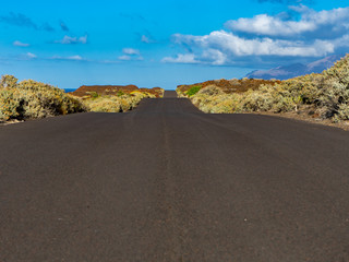 Photo of an infinite road in La Frontera, El Hierro.