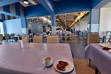 日本の沖縄の朝食