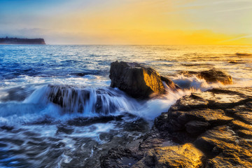 Sea Turimetta rocks splash 32mm