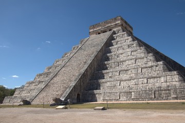 Fototapeta premium Chichen seven wonders itza pyramid