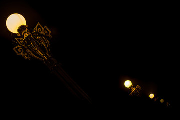 Luz, luces, bombillas y tubos fluorescentes