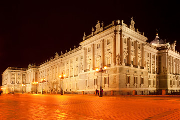 Fototapeta na wymiar A night view of Palacio Real (Royal Palace) at Plaza de Oriente, Madrid, Spain