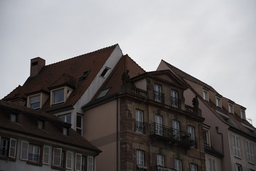 Fototapeta na wymiar Dach mit Fenstern