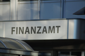 Fototapeta premium Eingang zum Finanzamt Mülheim an der Ruhr