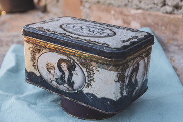 metal box