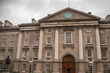 Fototapeta na wymiar The exterior of Trinity College in Dublin, Ireland