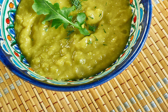 Spiced Spinach Dhal Soup