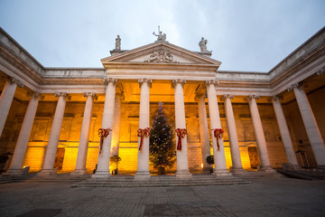 Obraz premium College Green, Dublin City at Christmas