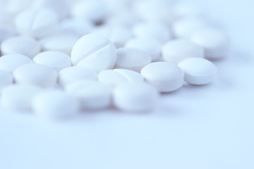 Fototapeta na wymiar 白いイメージ　白い錠剤