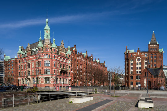 UNESCO-Welterbe Speicherstadt Hamburg sonnig entzerrt
