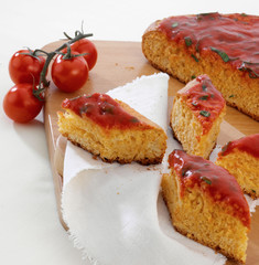 Focaccia al pomodoro, fuoco selettivo