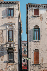 Naklejka premium narrow space in Venice