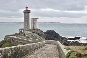 Le chemin d'accès au phare du petit Minou dans le Finistère